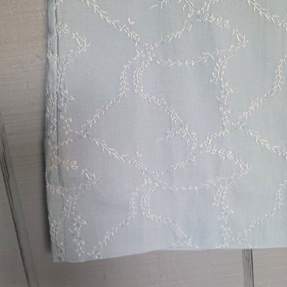 Attyre Petite Ladies Embroidered Tennis-Golf Skort. Size 6P - Picture 2 of 5